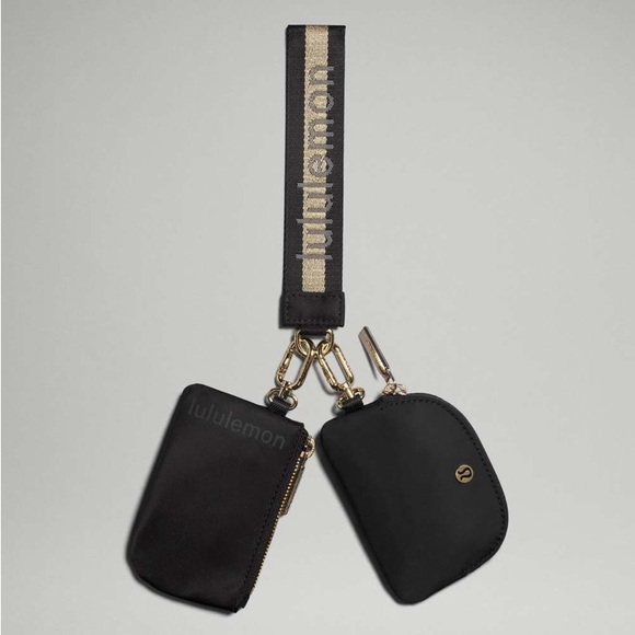 ✨RARE✨🆕Lululemon Dual Pouch Wristlet Black / Gold / White Opal✨NWT✨SOLD OUT❣️ - Picture 1 of 4